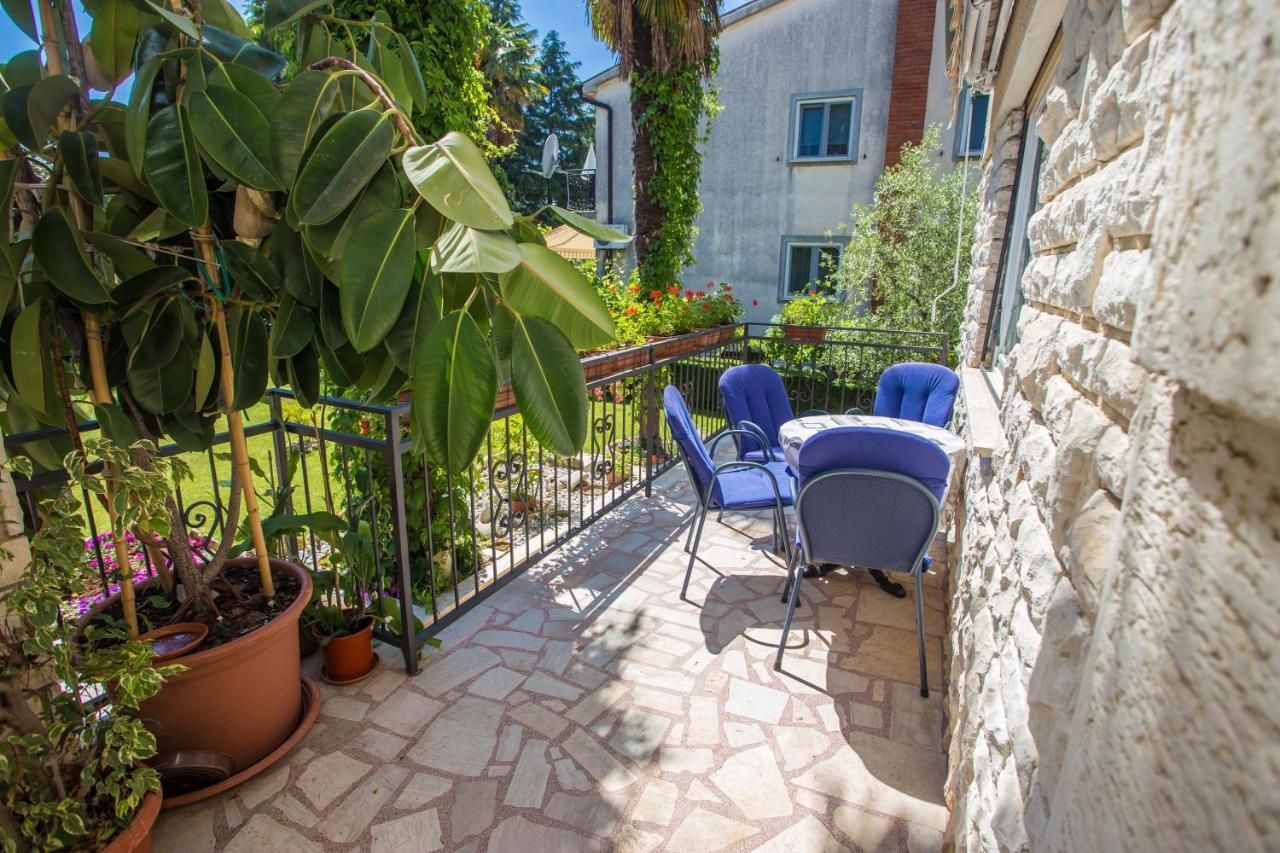 Garden View Apartment In Porec For 2 - 4 Persons Экстерьер фото